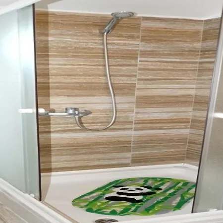 شقة Komfortable Ferienwohnung Lavanda بريفلاكا